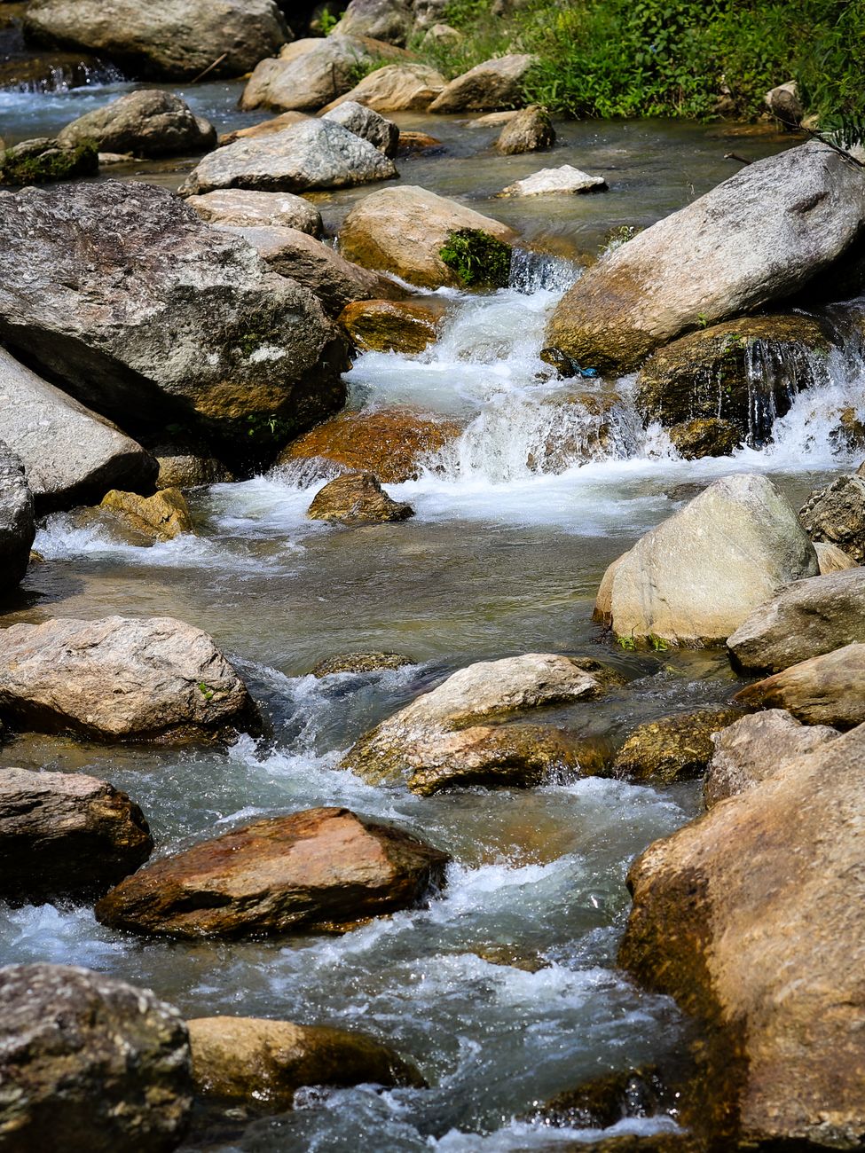 Calm mountain river representing clean flow of thoughts and mental clarity